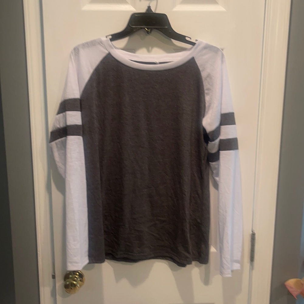 Amazon shirt never worn